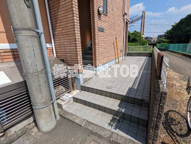【エントランス】 | つつじヶ丘ビレッジ