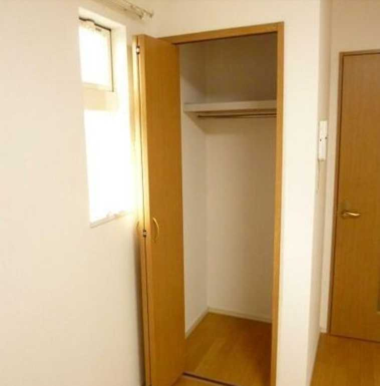 エスポワール用賀　三井ホーム施工　南向き　角部屋の収納