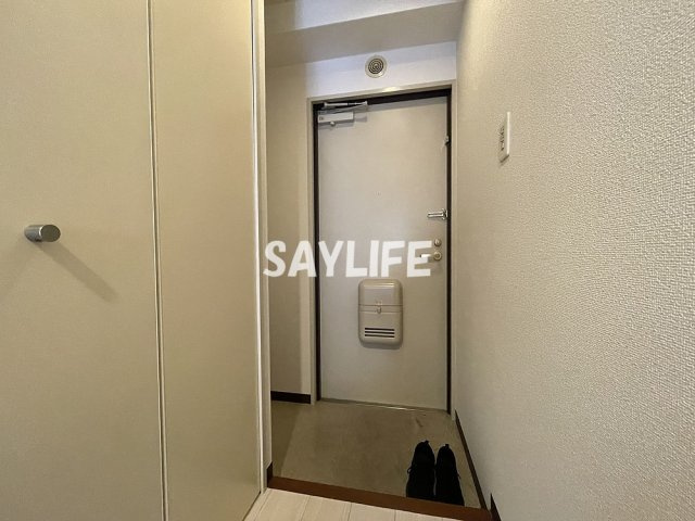 エスパシオ・アローネ鶴見の玄関
