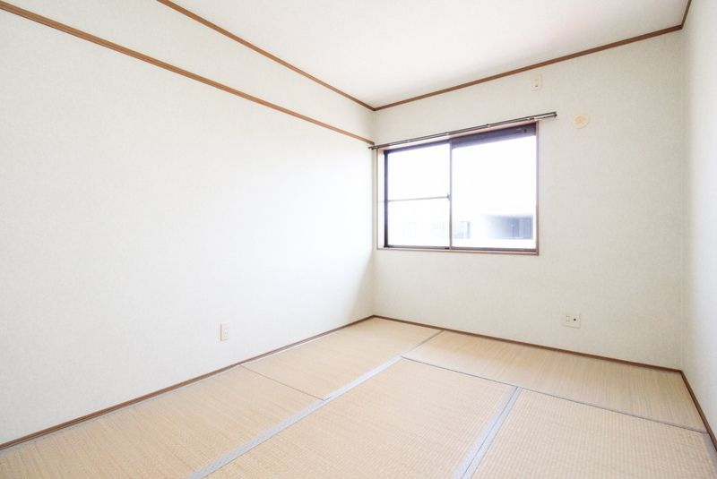 ミカハウスの寝室|クローゼット付の寝室です☆