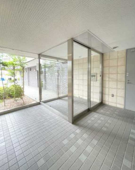 スカイコート駒場東大前　分譲賃貸　管理人巡回　角部屋のロビー