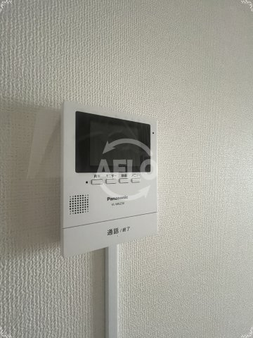 セントラルハイツの洗面所|モニター付きインターホン