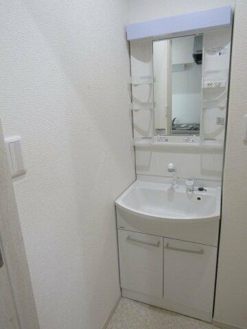 ＥＭＭＡ東松戸の洗面所|退去前のため別部屋の写真です。