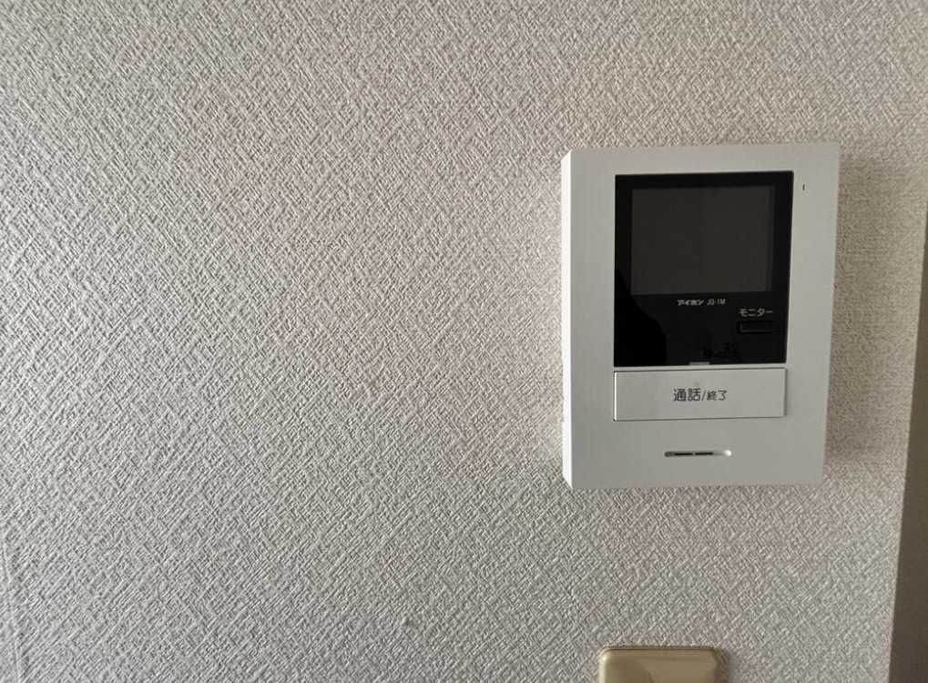ハウス沼波　角部屋　女性限定　室内洗濯機置場のセキュリティ