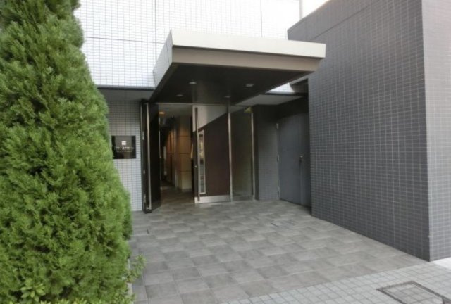 台東区小島１丁目の賃貸マンションのエントランス