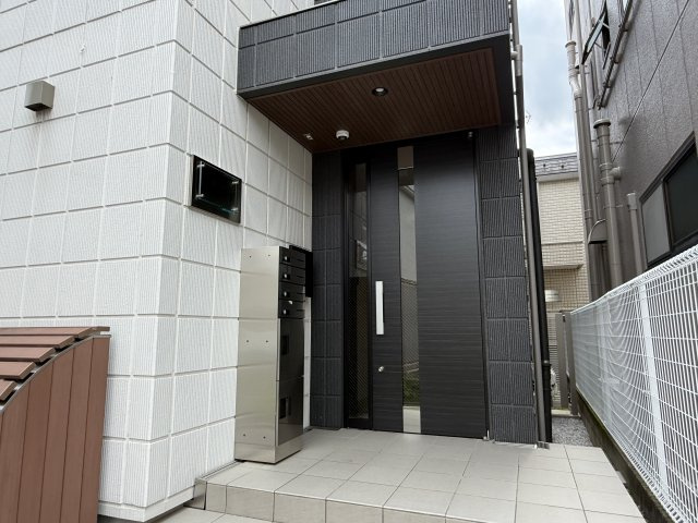 Ａｌｂｅｒｏのエントランス