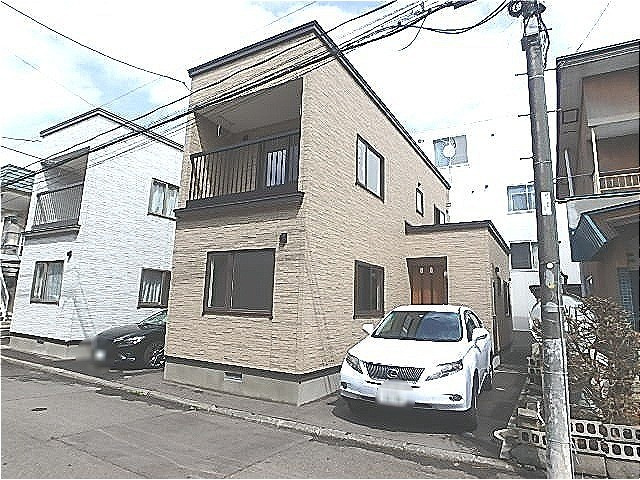 札幌市東区北十三条東１４丁目の一戸建て