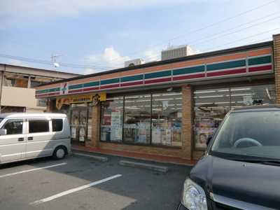 セブンイレブン松戸三矢小台店 1107m