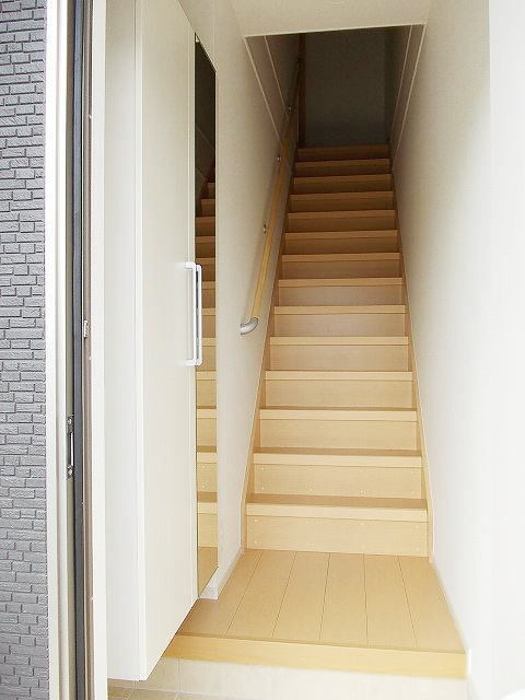 ラ・ルーナピエーナの玄関