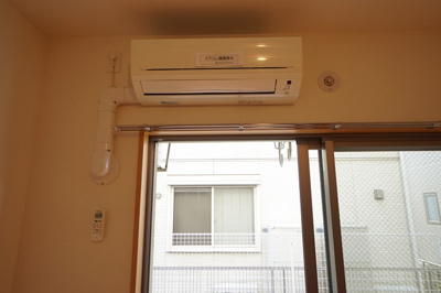 ☆エアコン一基設置済みです☆