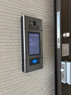 ウエルシア 相模原清新店 徒歩13分。ドラックストア 990m