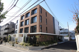 ★中野坂上徒歩7分の好立地★