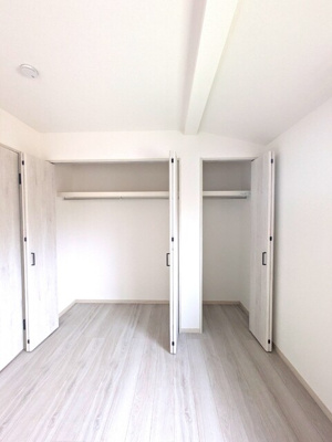 各部屋に収納あります