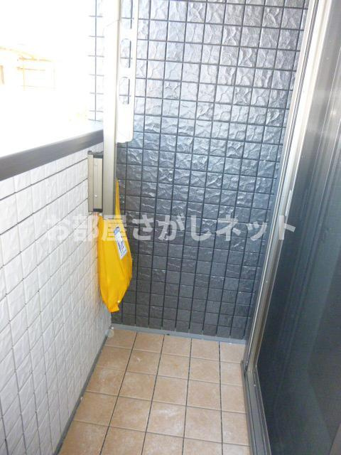 ヘリテージ椎名町　B棟【おとり物件なし】#学生・社会人にオススメ！初期費用分割払いOK！のバルコニー