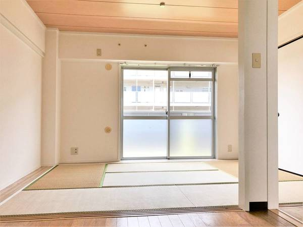 ビレッジハウス山崎3号棟の居間・リビング|ビレッジハウスの同一物件・同一タイプの間取りの写真です