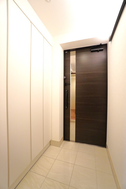 ベルファース八丁堀Ｗｅｓｔの玄関|※写真は同タイプ住戸です。