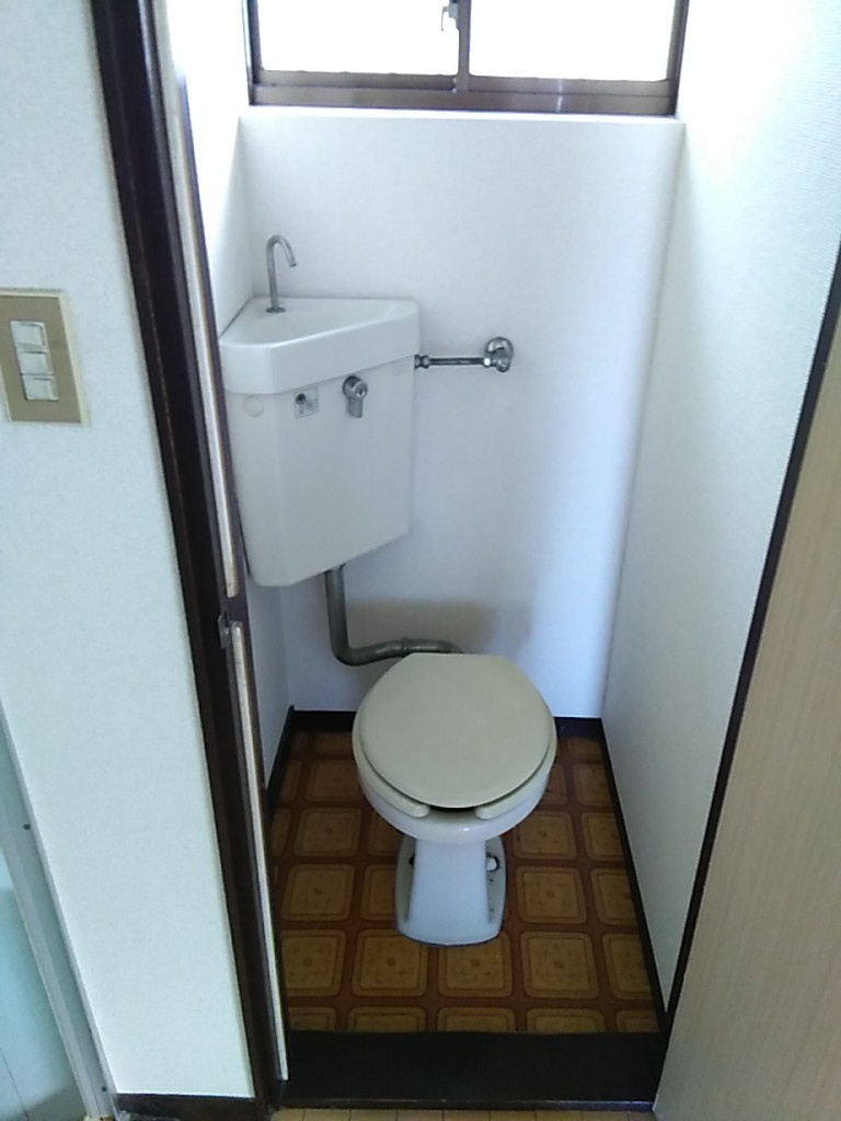 メグ生田目のトイレ