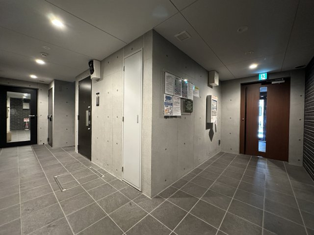ＧＲＡＮ ＰＡＳＥＯ北新宿のエントランス