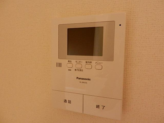 レッドラインの内装|カメラ付インターホン