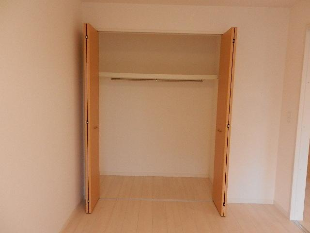 レッドラインの収納|クローゼット