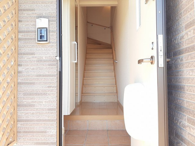 グレイスフル早川の玄関