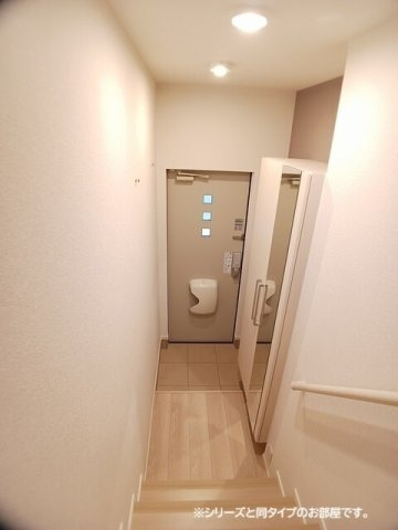 ル・シャンＳの玄関