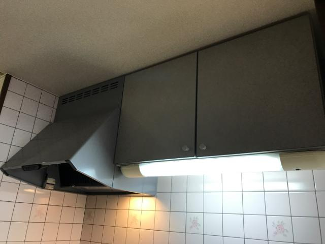 エステート山下のキッチン|キッチン吊戸棚