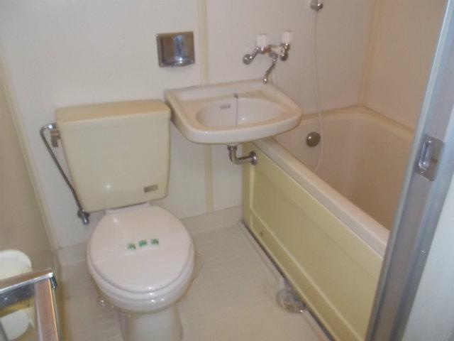 クレージュハイツの浴室