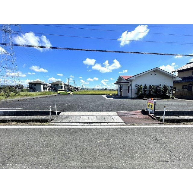 政田151-3店舗の外観