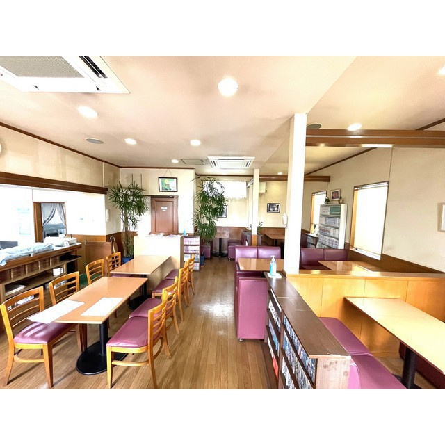 政田151-3店舗の内装|店内