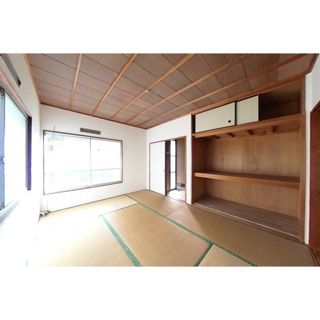 各務原市松が丘３丁目の一戸建ての収納