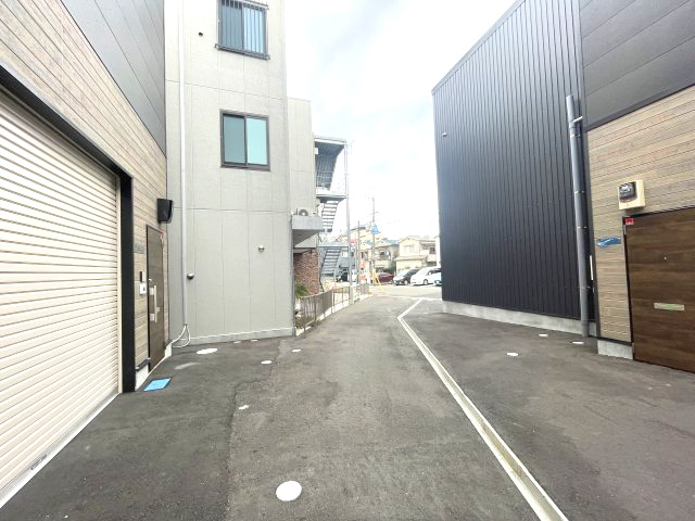 ラ・エアナの周辺
