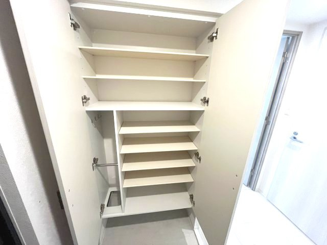 Alivis緑橋の収納