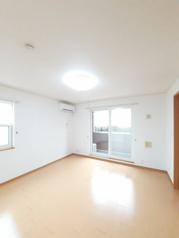 グレイシャスの内装|おしゃれな内装です