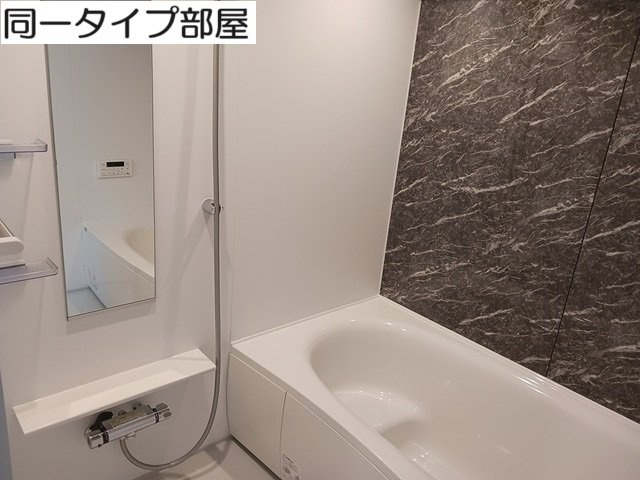 ドゥ・スペーシアⅡの浴室|きれいなお風呂です