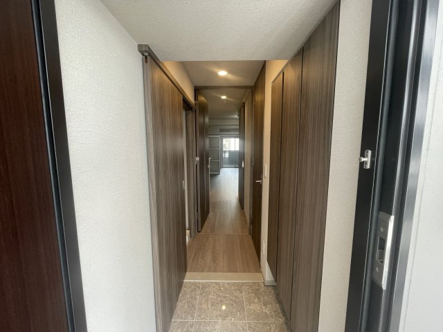 リビオメゾン新大阪の玄関