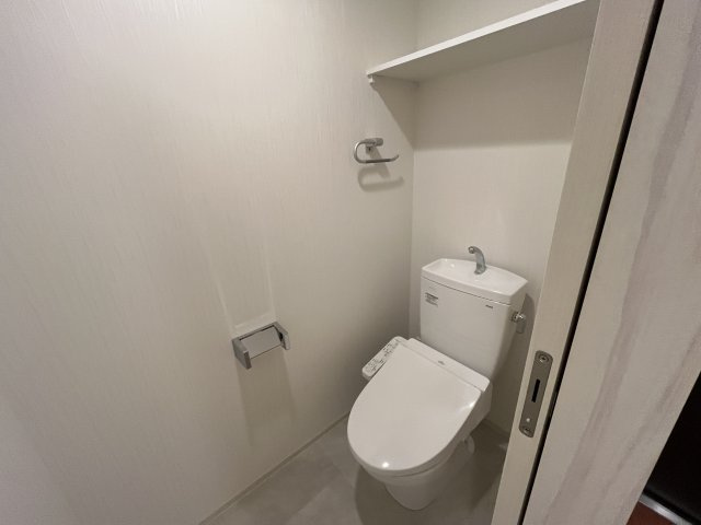 プレジオ三国EUROのトイレ|写真は、他部屋の反転間取りです。(現況優先)