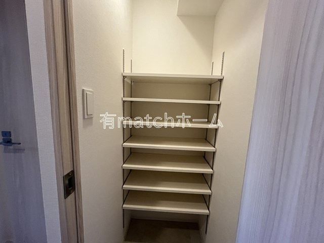 スプランディッド新大阪VIIIの収納