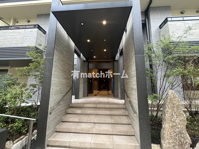 スプランディッド本町グラン　仲介手数料無料のエントランス