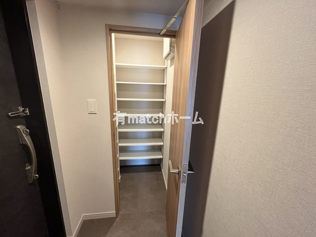 スプランディッド本町グランの玄関