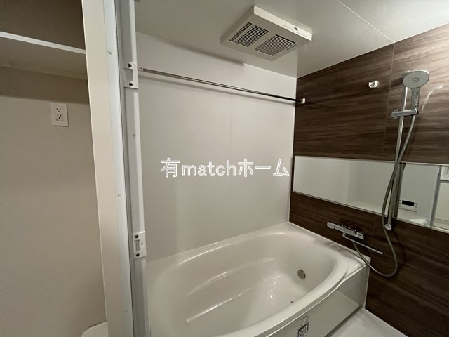 スプランディッド本町グランの浴室