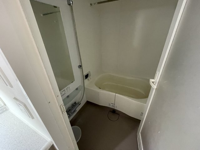 クロスレジデンス大阪新町の浴室