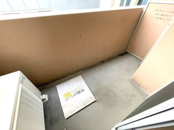 クロスレジデンス大阪新町のバルコニー