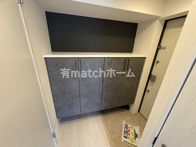 Krystal　Fimeth　2番館の玄関