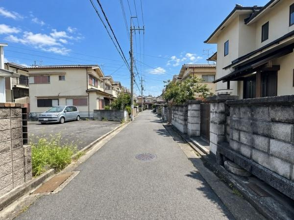 【前面道路含む現地写真】
