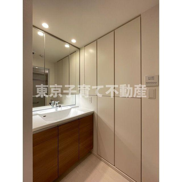 パークコート文京小石川ザ タワーの独立洗面台