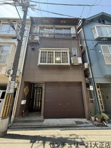 鶴町1丁目貸家の駐車場