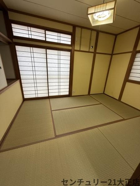鶴町1丁目貸家の和室