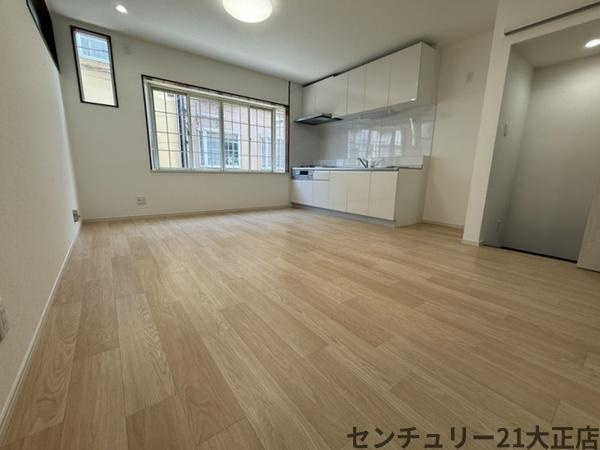 鶴町1丁目貸家の居間・リビング