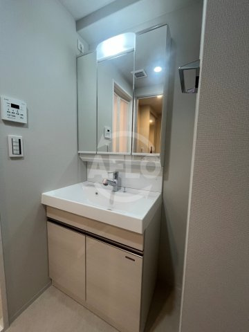 ミラージュパレス新梅田Cieloの独立洗面台